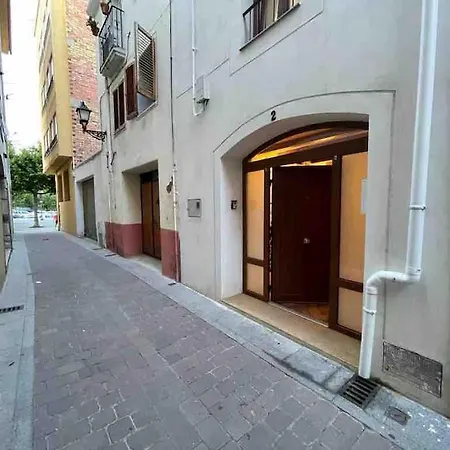 New! Renovated House With Terrace In
