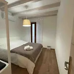 New! Renovated House With Terrace In