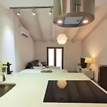 New! Renovated House With Terrace In Nyaraló *